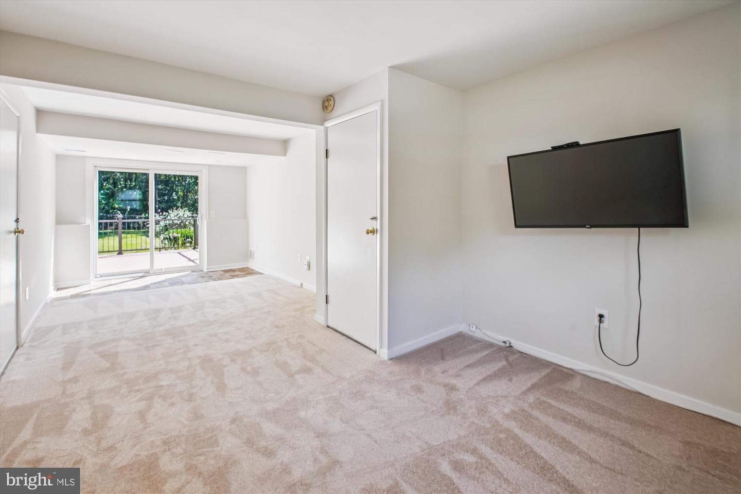 8344 Dubbs Drive photo 23