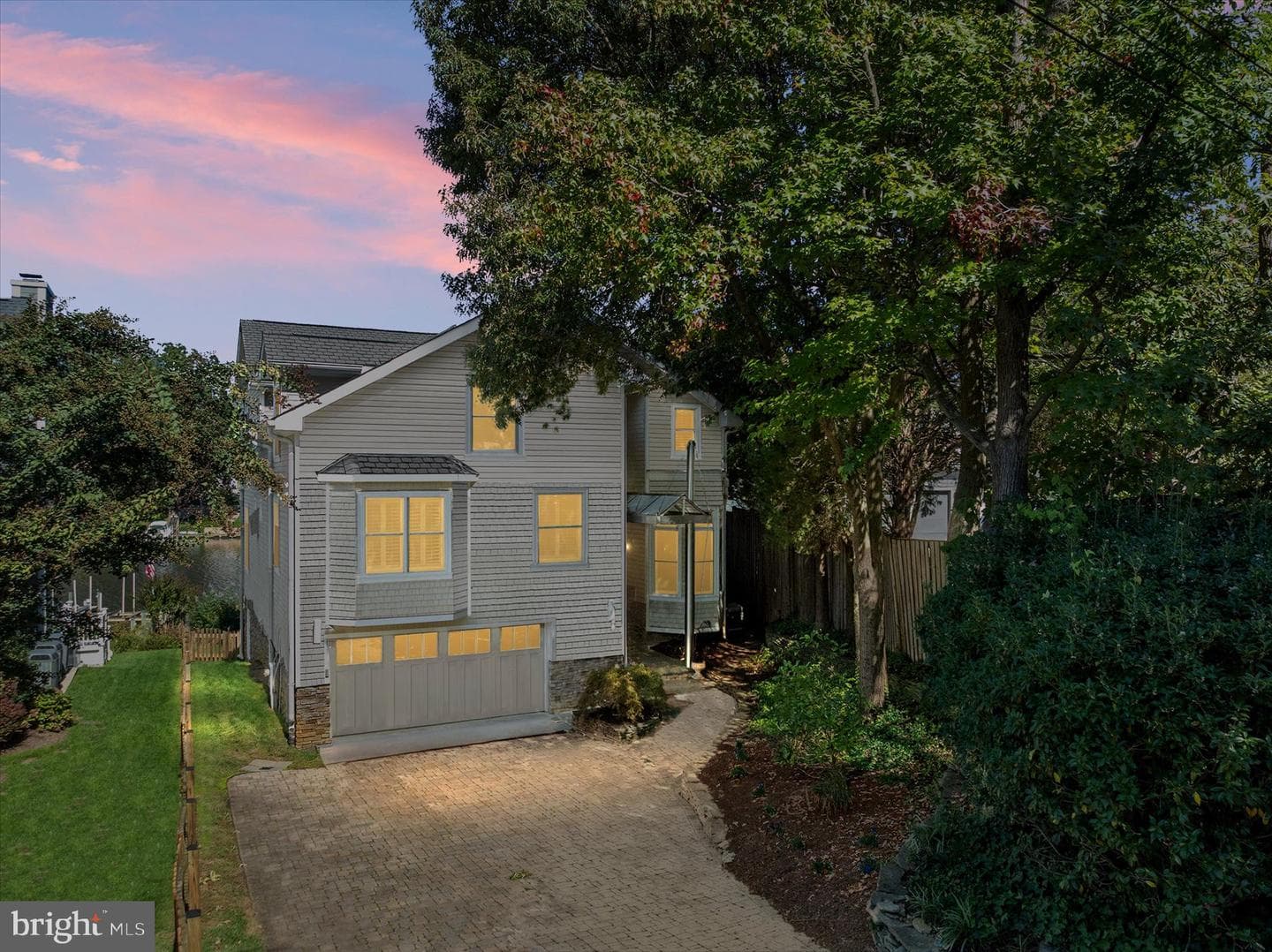 145 Spa Drive photo 2