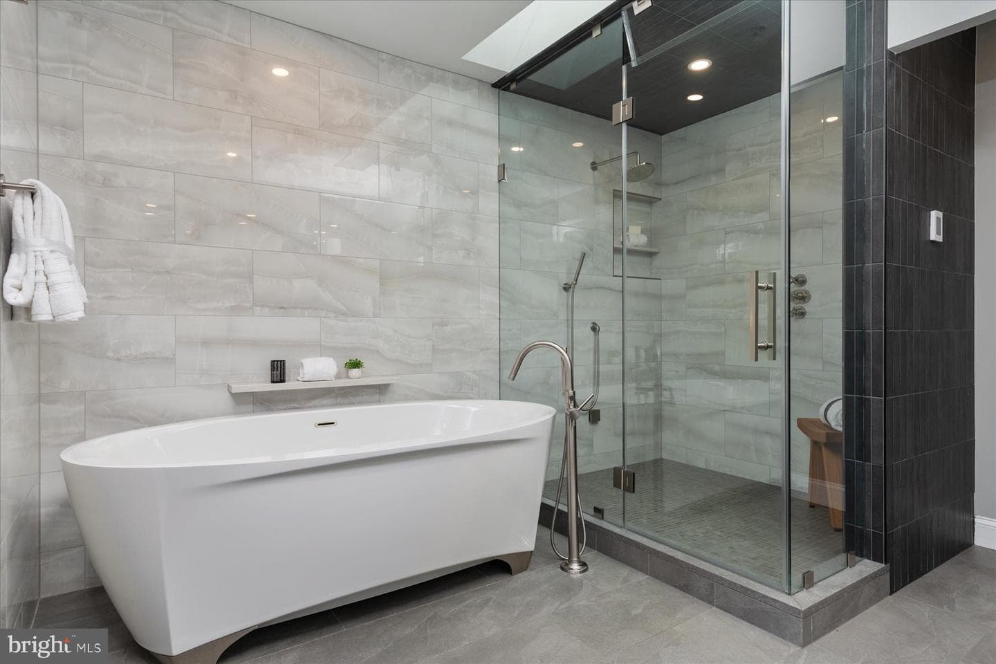 145 Spa Drive photo 43