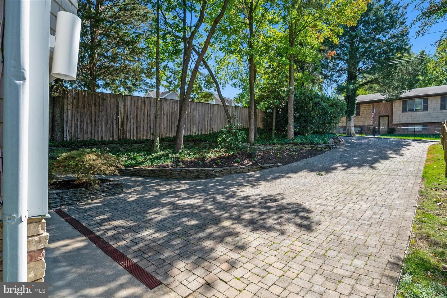 145 Spa Drive photo 81