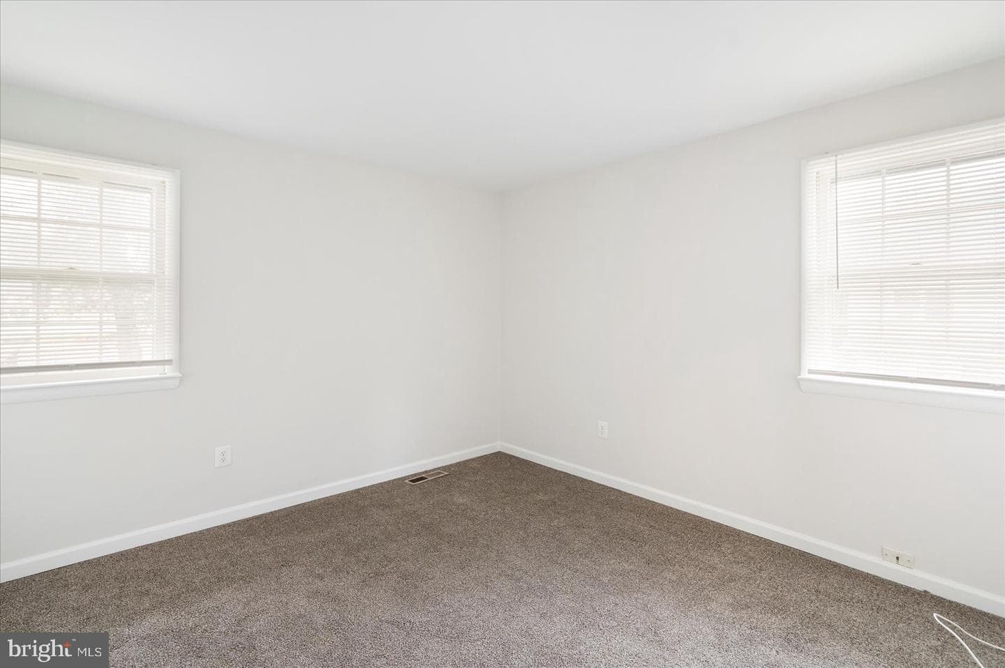 903 Jay Court photo 15