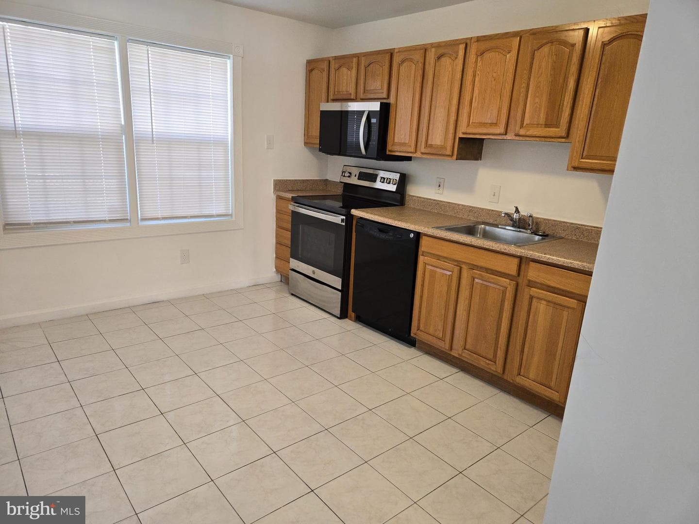 1838 Arwell Court photo 4
