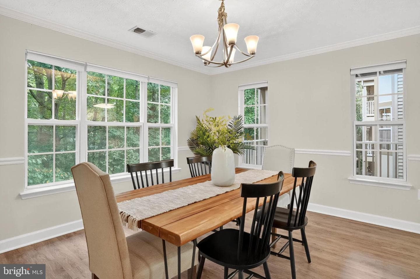 627 Admiral Drive #203 photo 11
