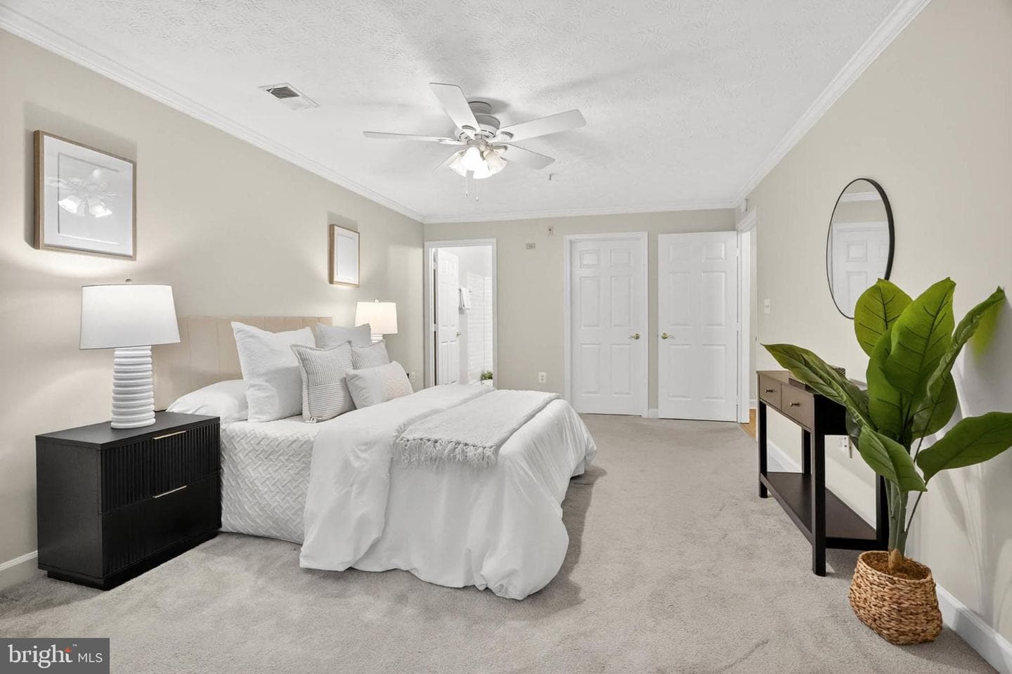 627 Admiral Drive #203 photo 14