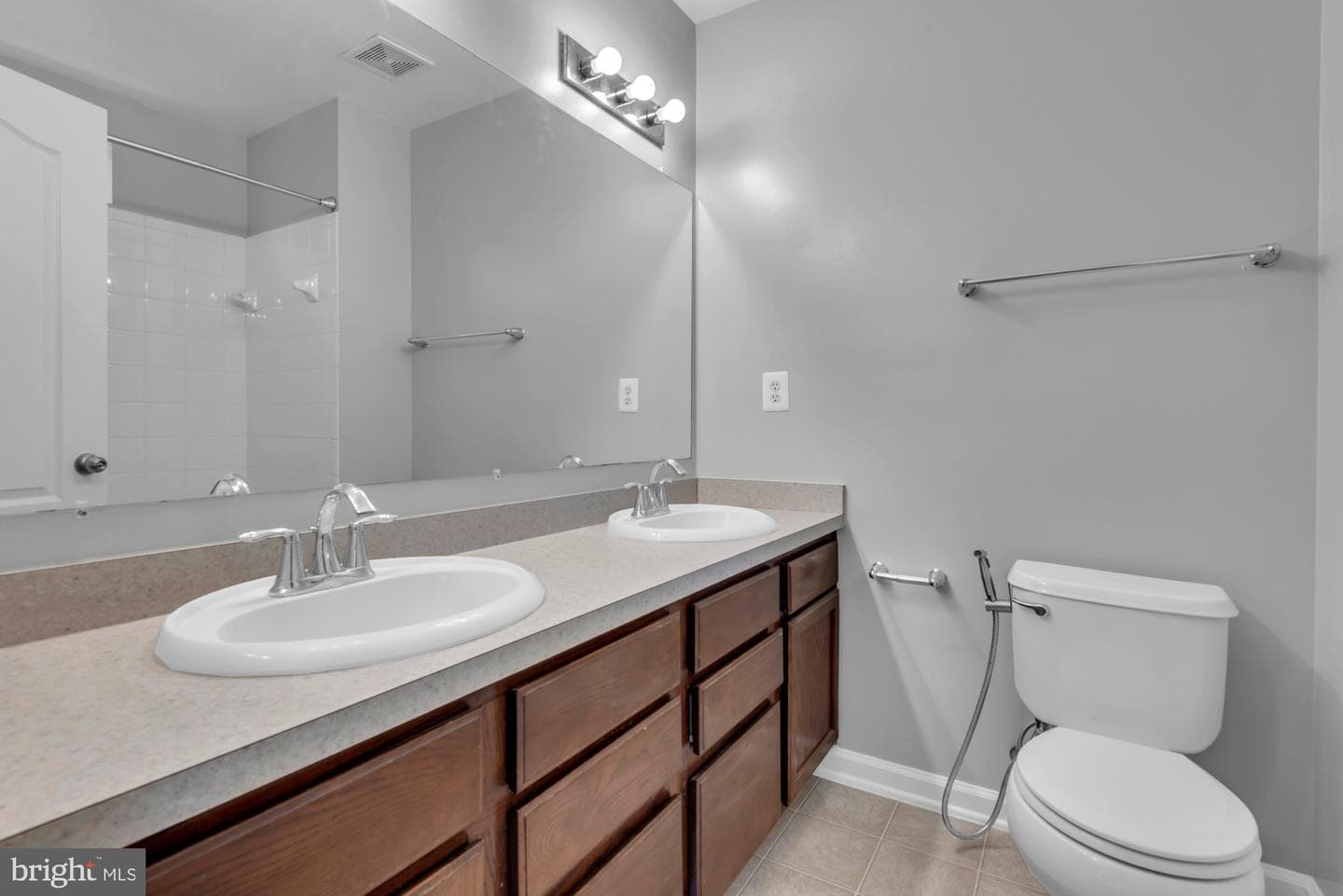 6820 Warfield Street photo 15