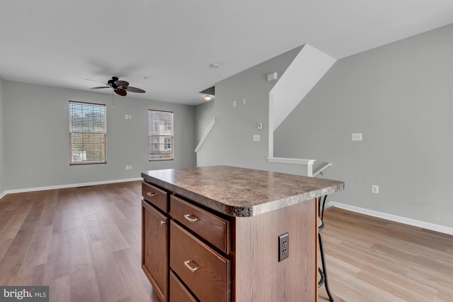 6820 Warfield Street photo 6