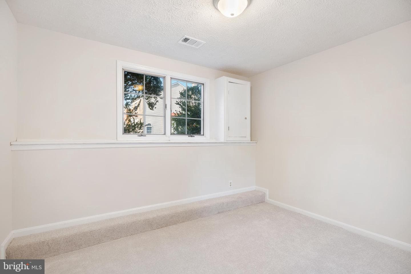 268 Saint Michaels Circle photo 31