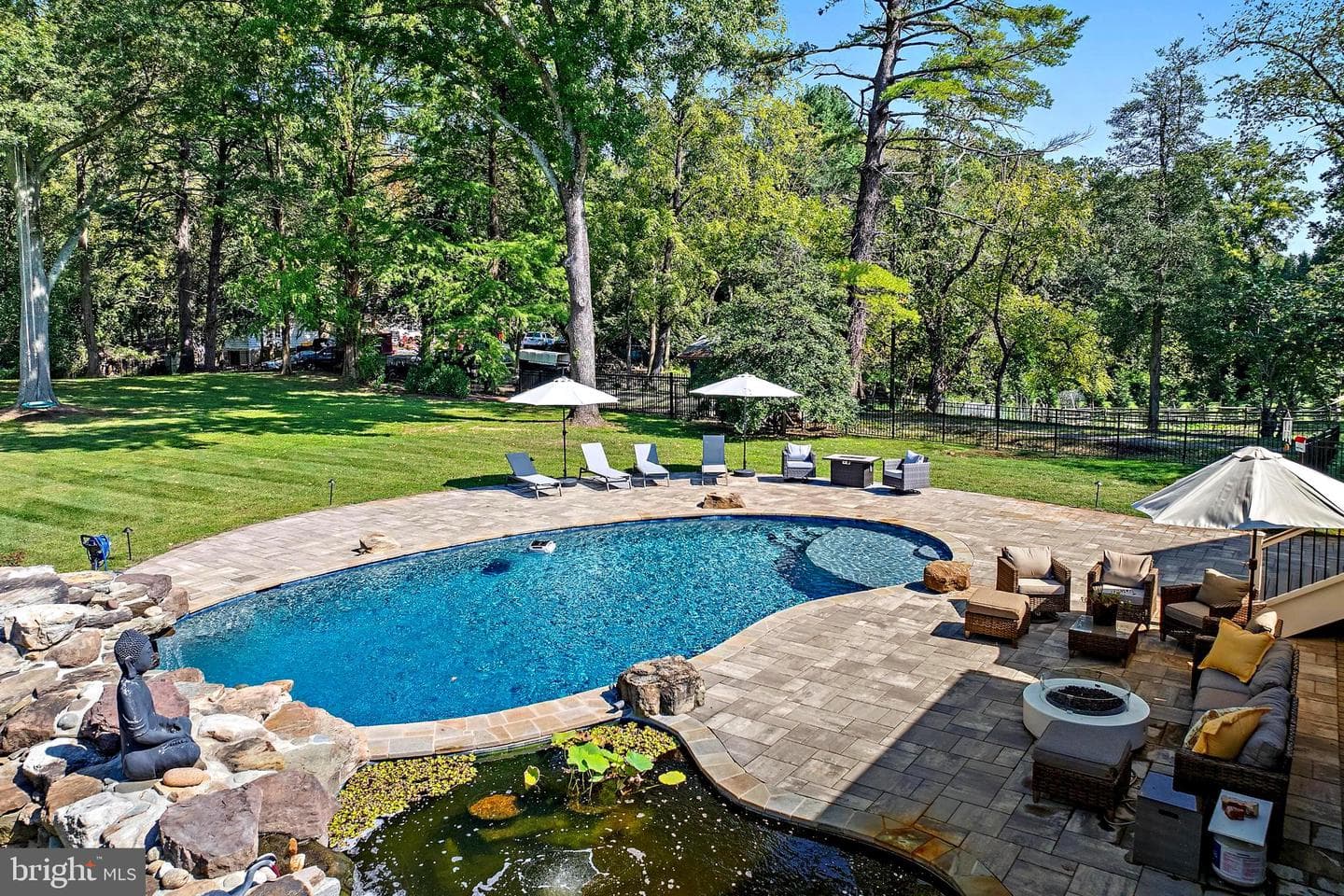 413 Joyce Lane W photo 5