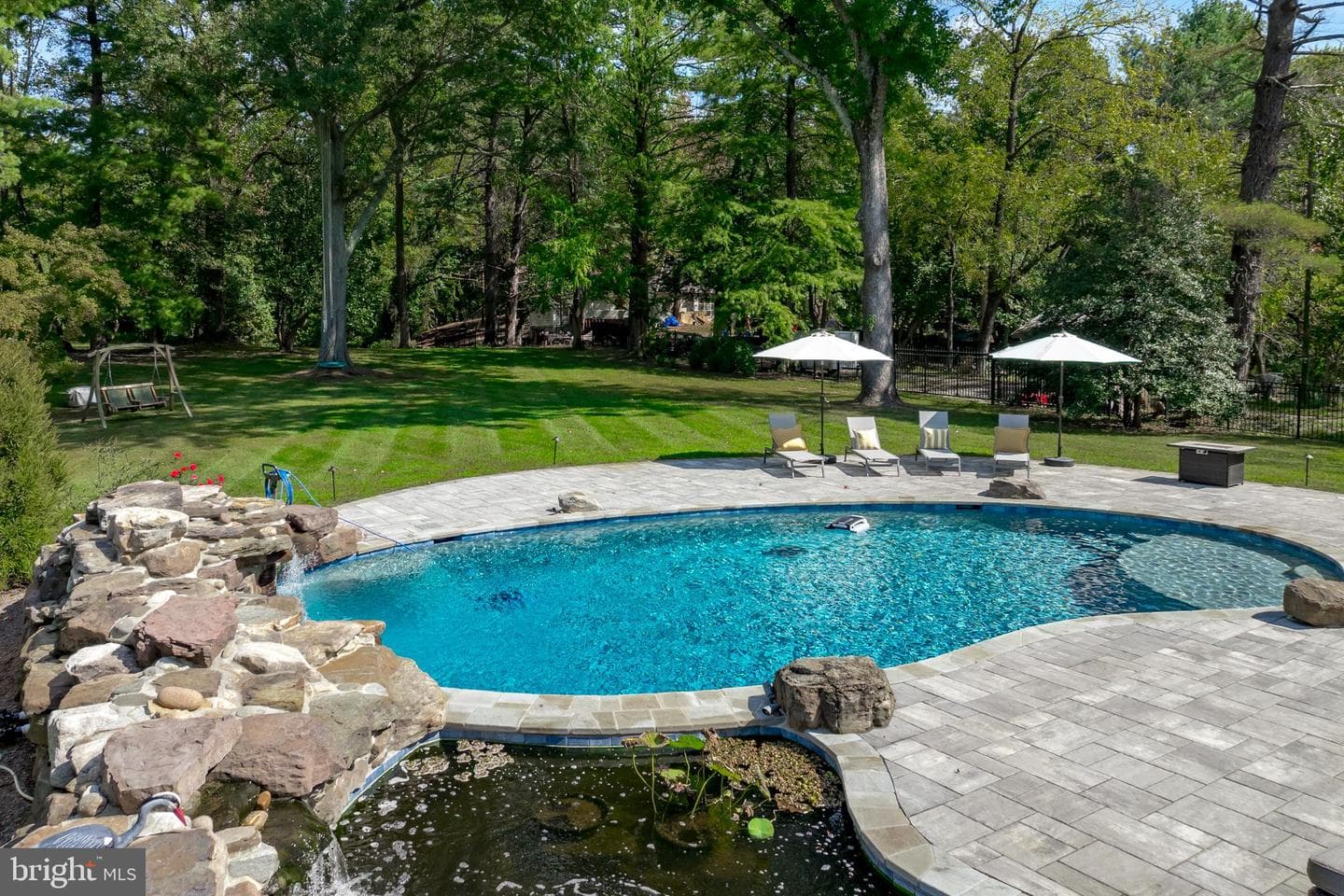 413 Joyce Lane W photo 60