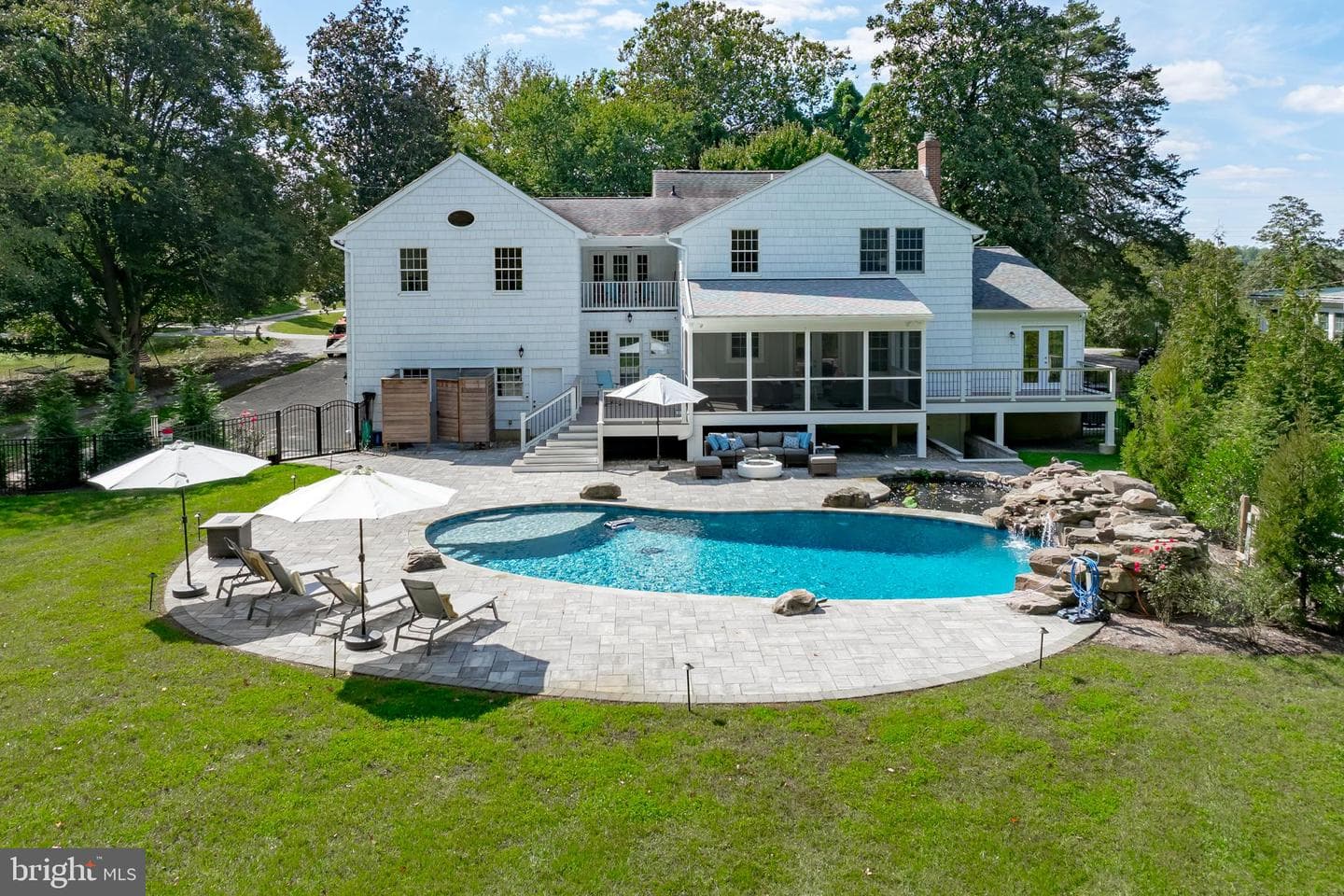 413 Joyce Lane W photo 63