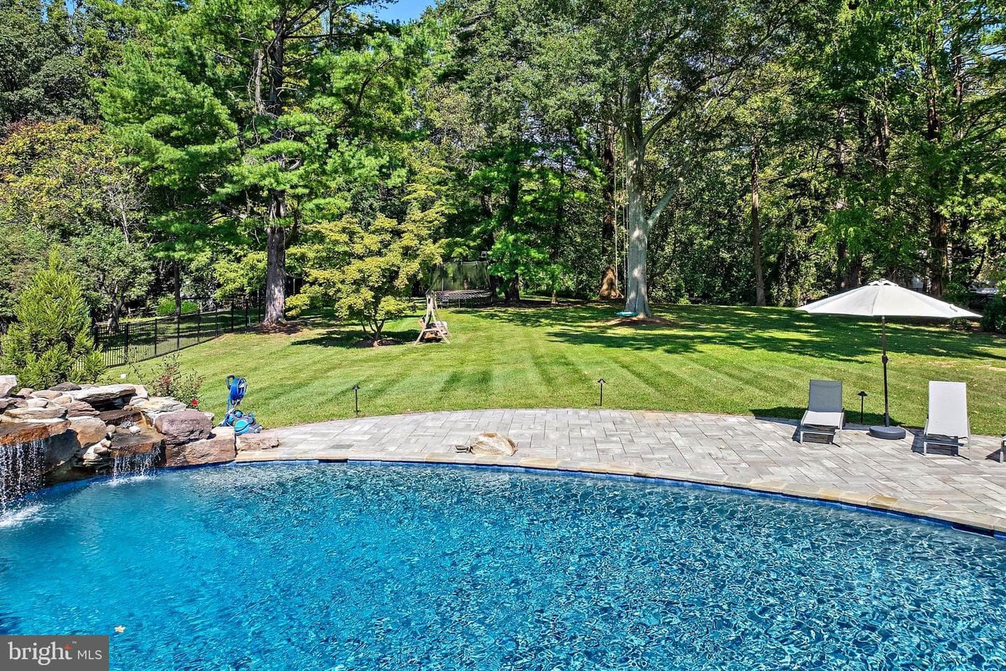 413 Joyce Lane W photo 79