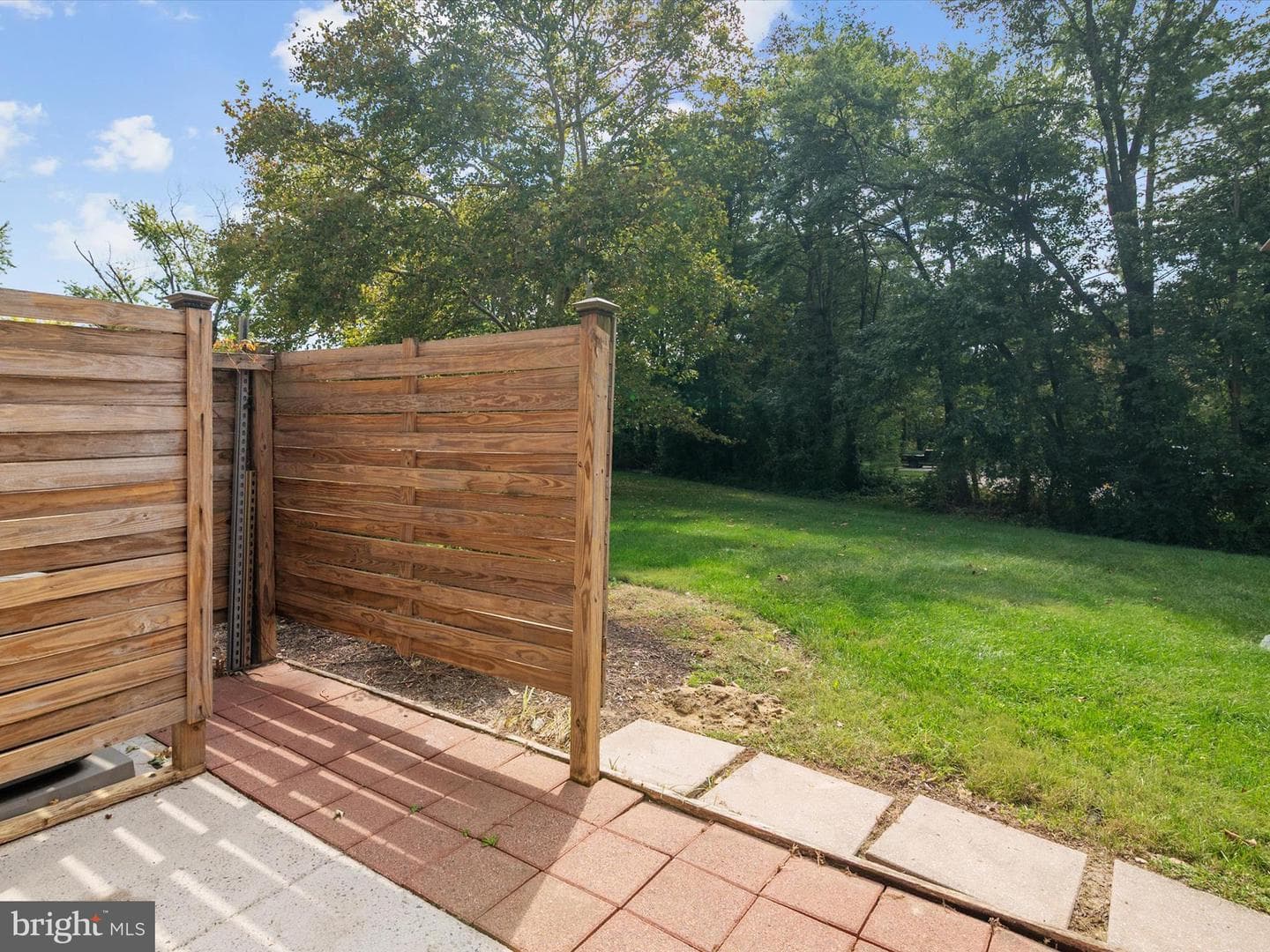 8421 Norwood Drive photo 20