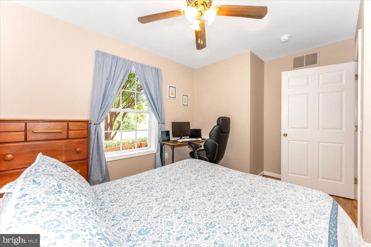 8109 Beverly Road photo 22
