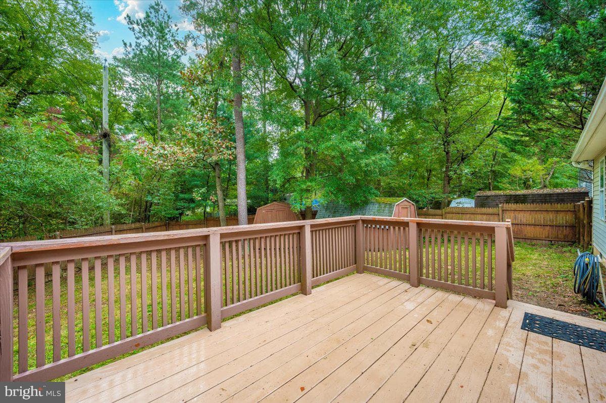 8109 Beverly Road photo 27