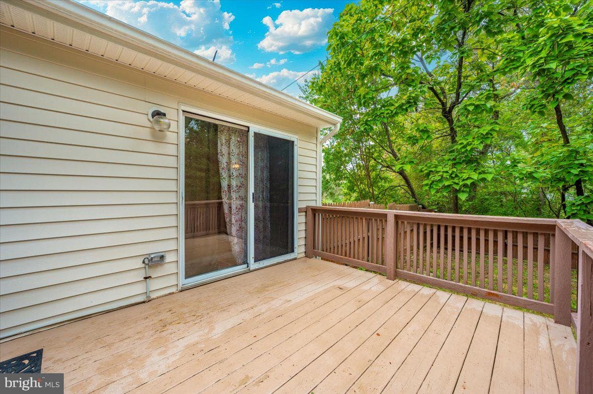 8109 Beverly Road photo 29