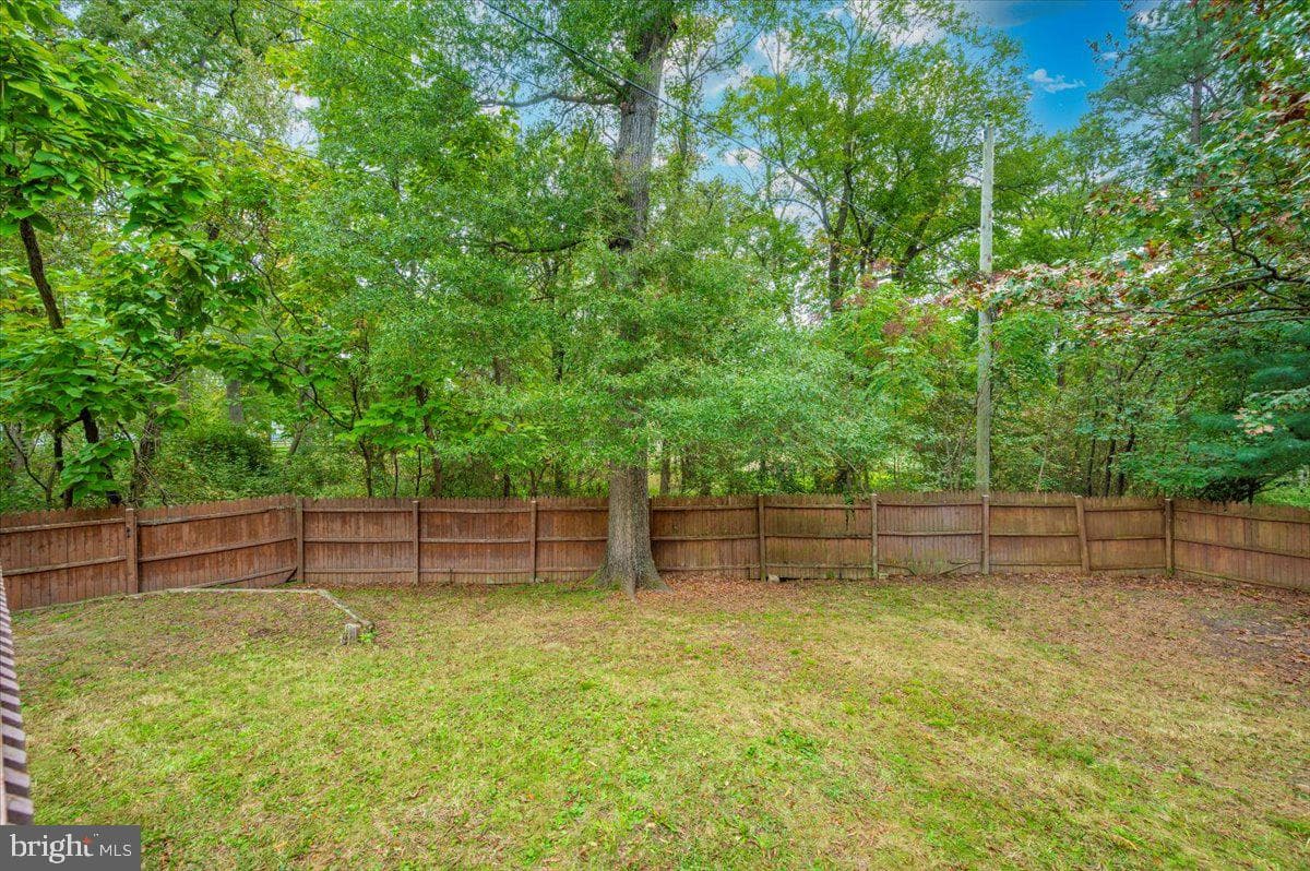 8109 Beverly Road photo 30
