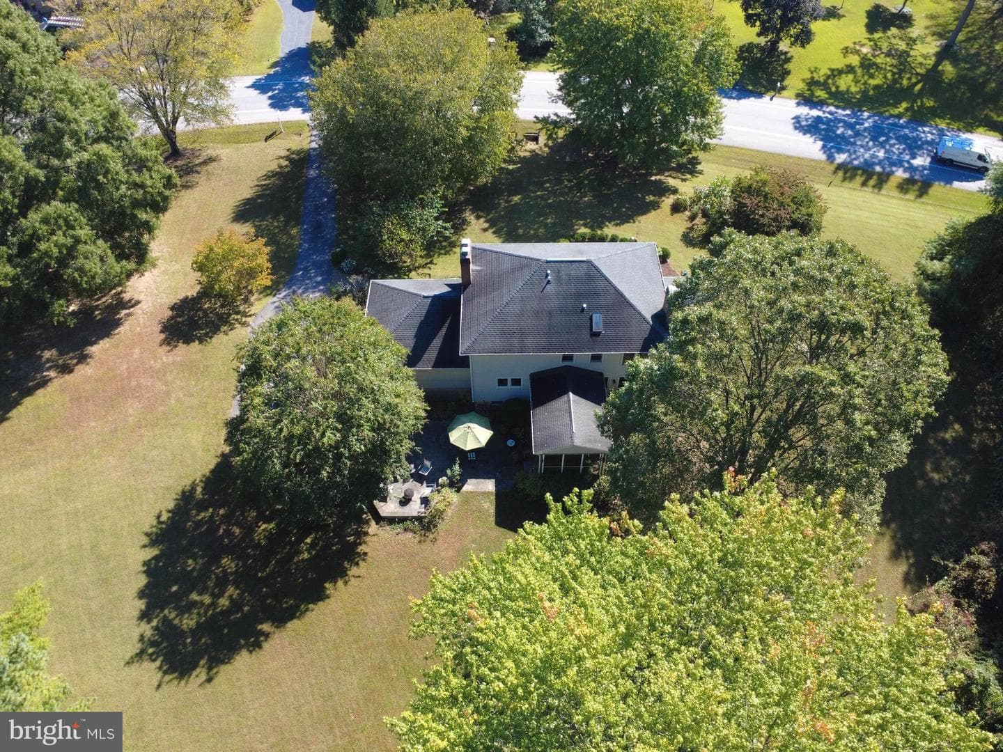 2034 Huntwood Drive photo 3