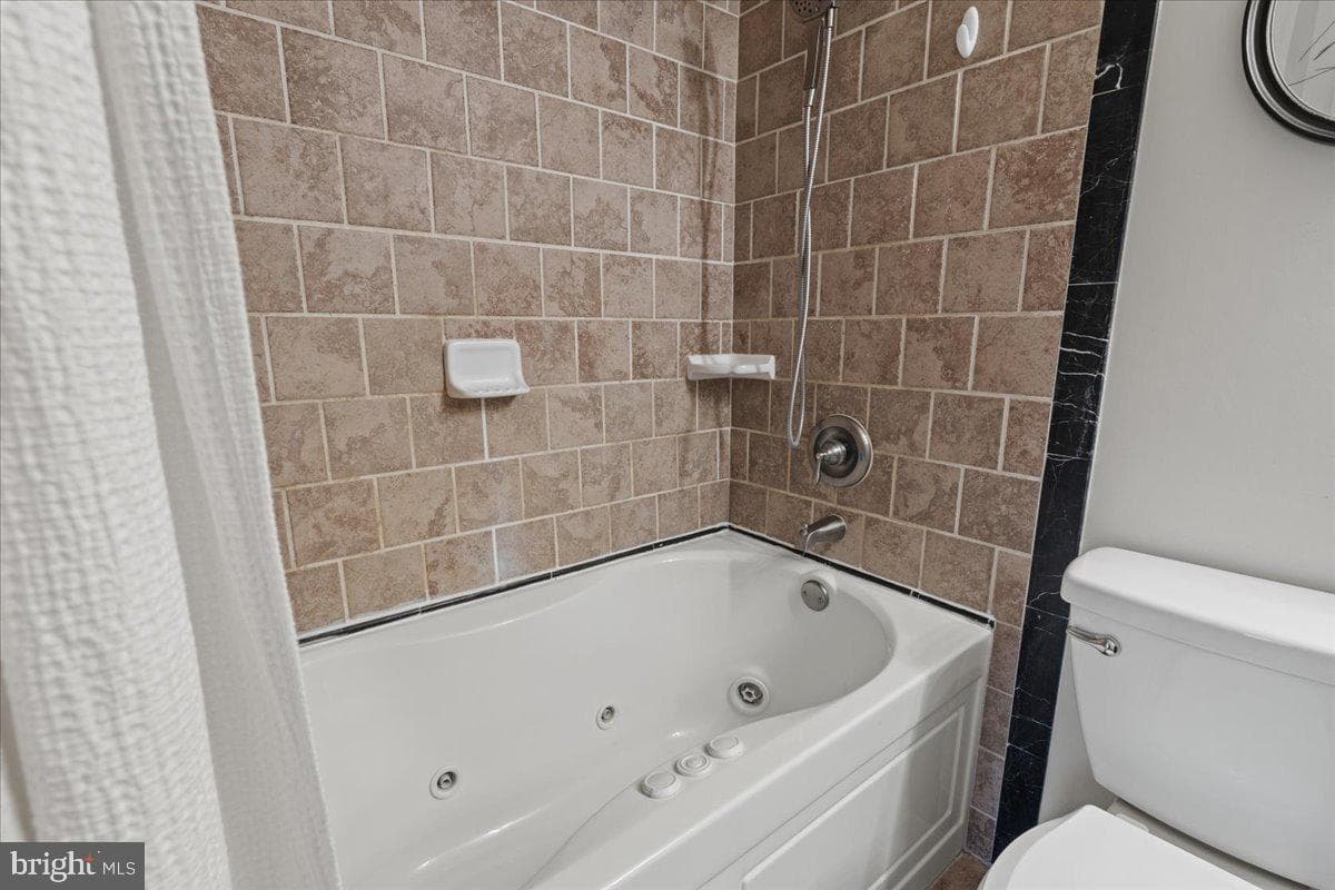 1305 Riverwood Way #322 photo 22