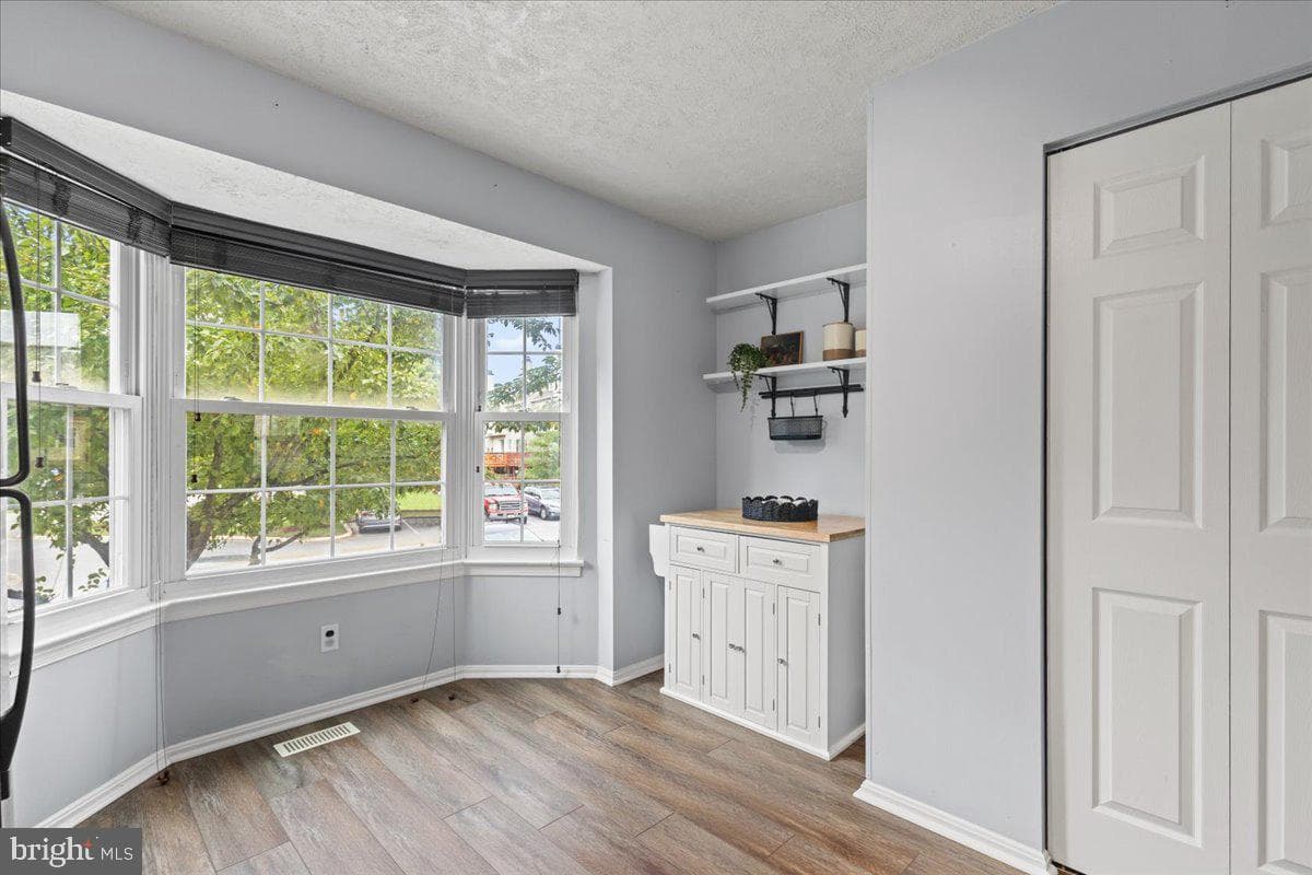 1305 Riverwood Way #322 photo 7