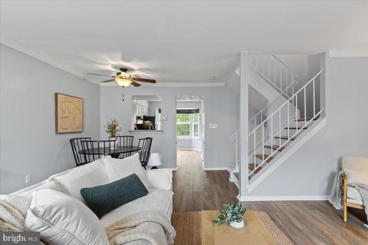1305 Riverwood Way #322 photo 9