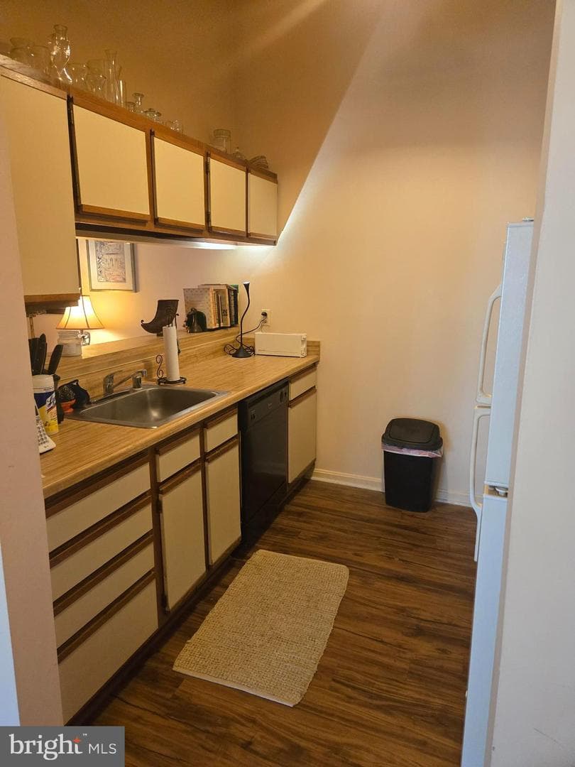 6801 White Water Way #301 photo 12