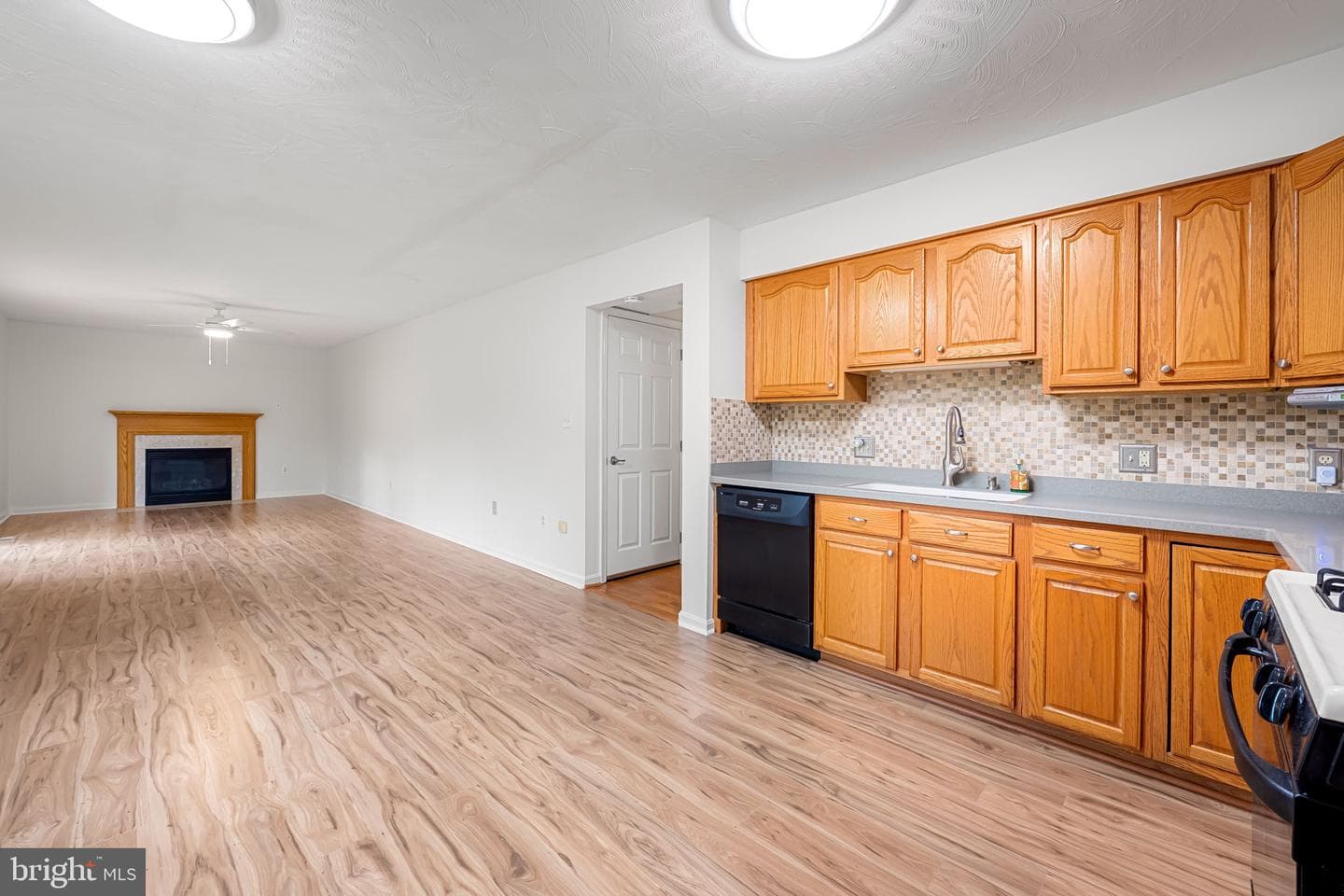 1197 Hillside Road photo 12