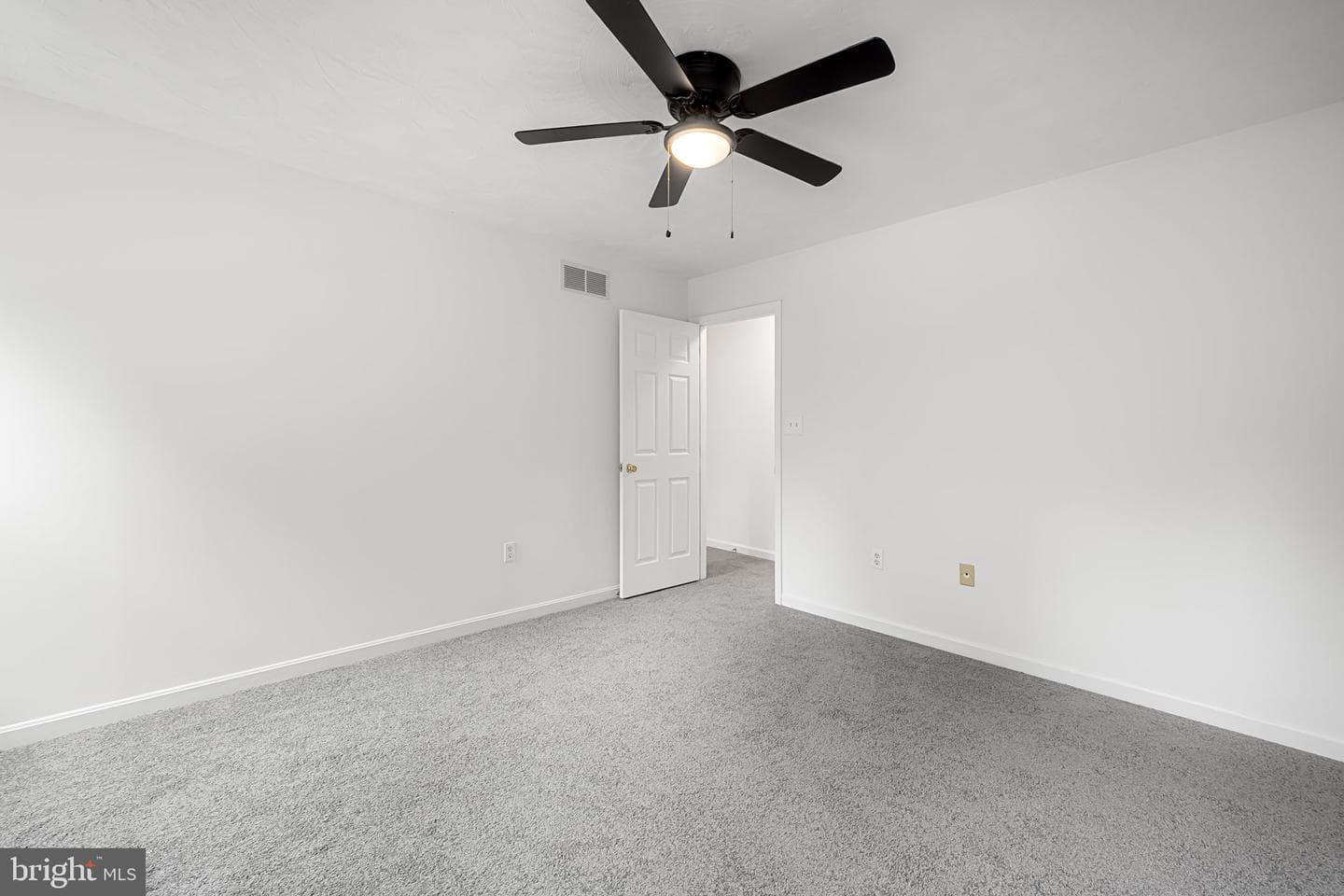 1197 Hillside Road photo 22