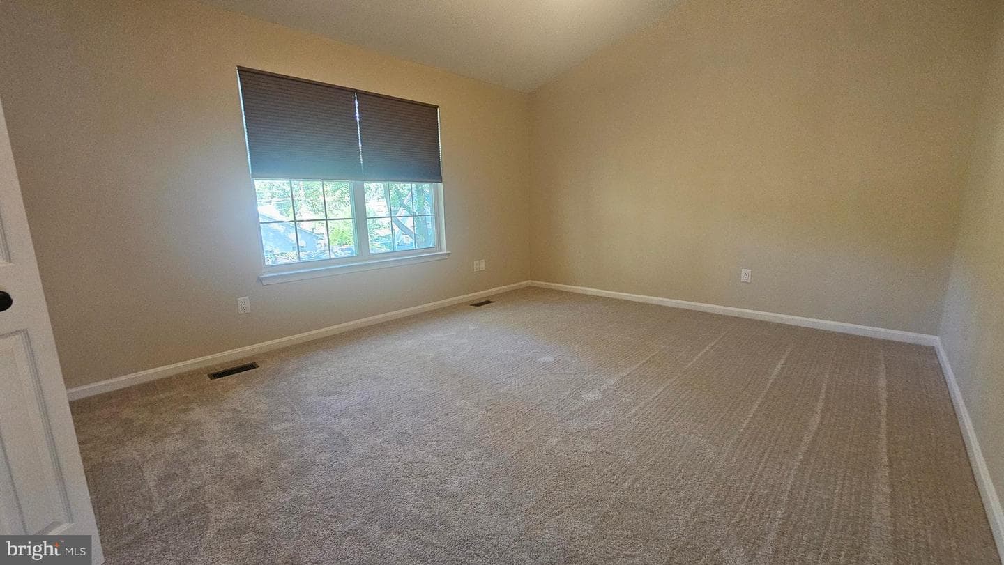 1250 Juniper Street photo 9