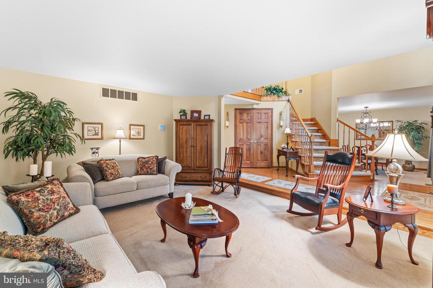 1433 Gilbert Road photo 11