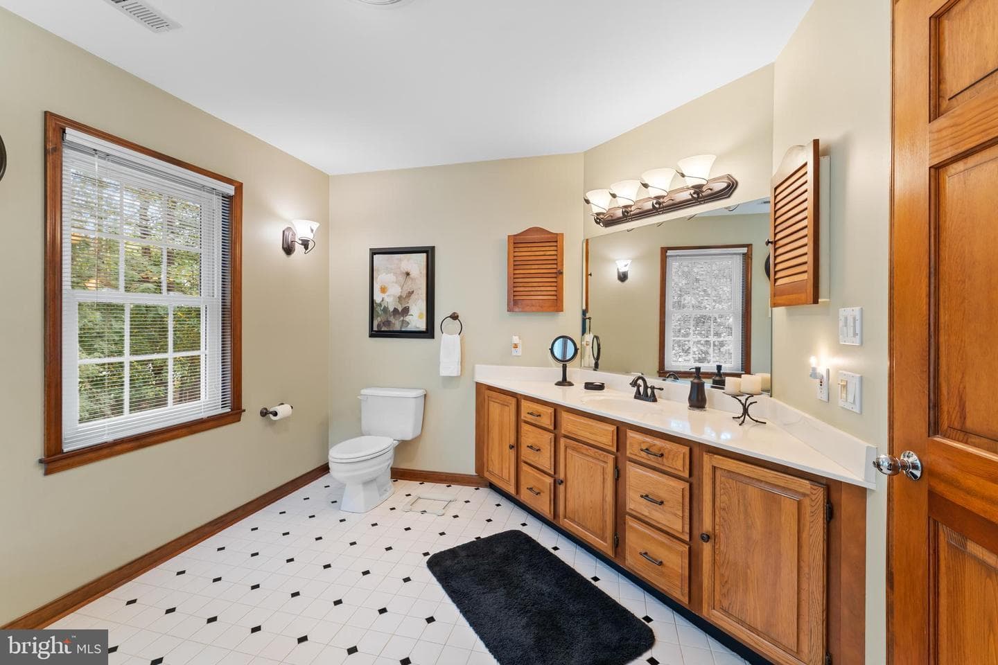 1433 Gilbert Road photo 29