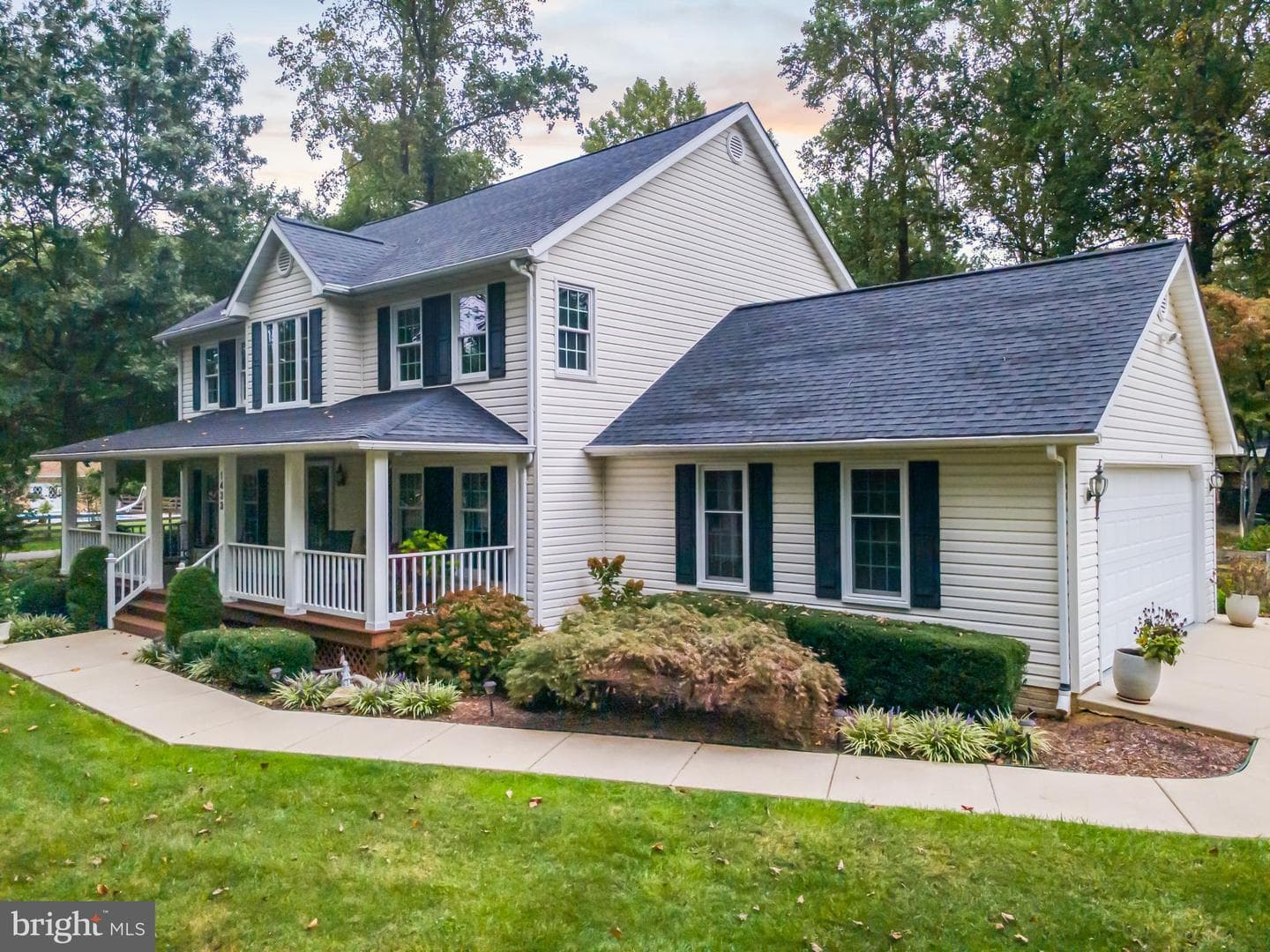 1433 Gilbert Road photo 4