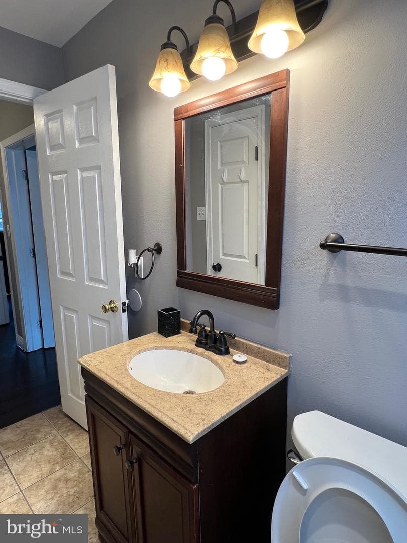 213 Arundel Road W photo 23