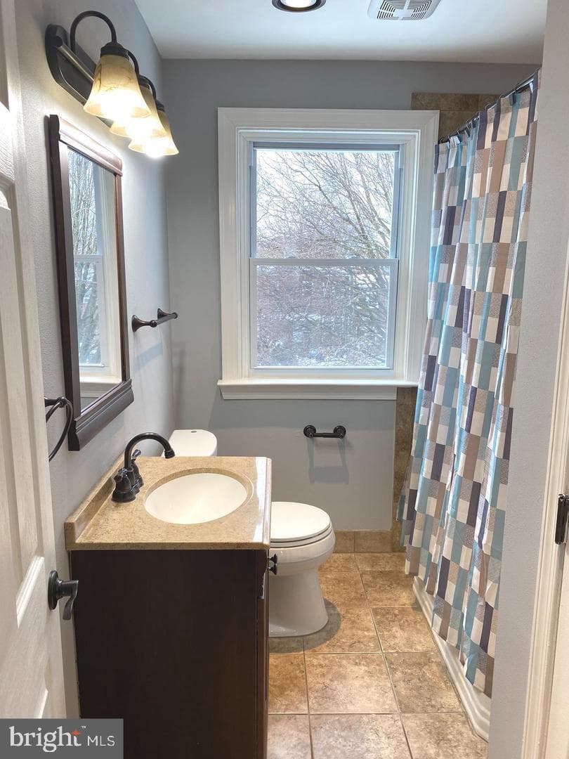 213 Arundel Road W photo 27