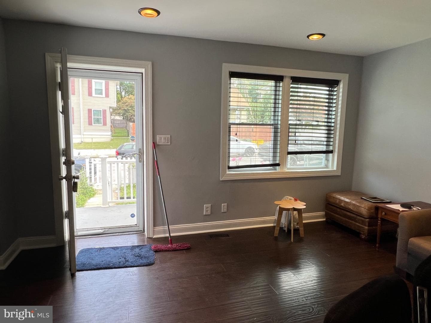 213 Arundel Road W photo 3