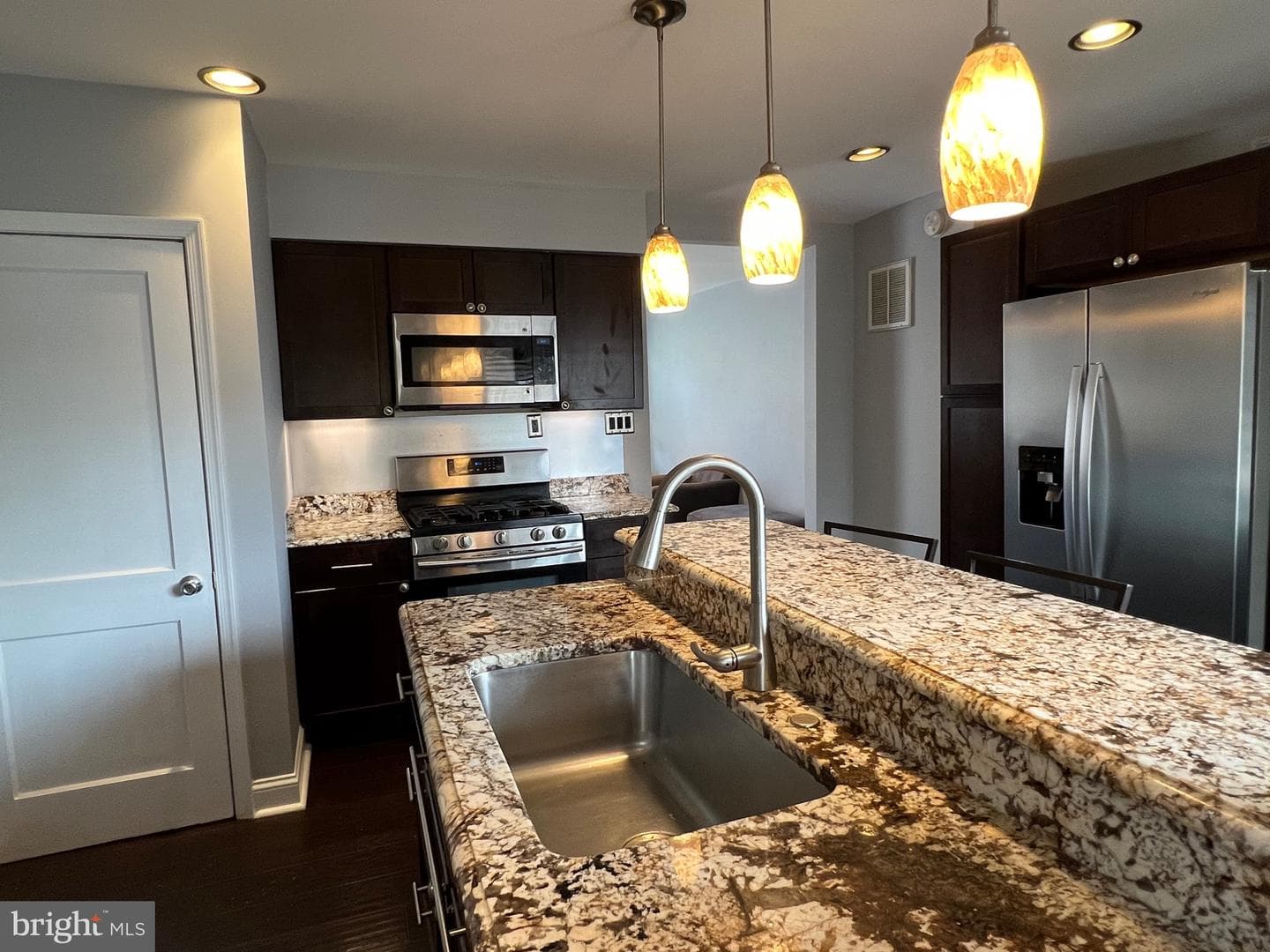 213 Arundel Road W photo 8