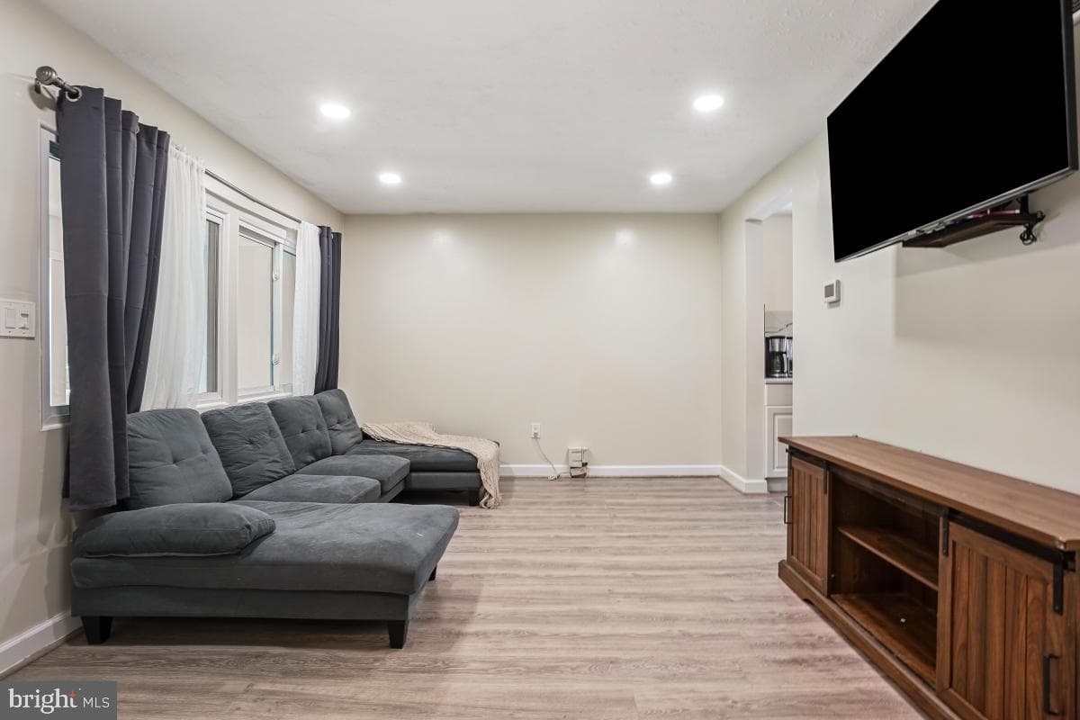 32 1st Avenue photo 10