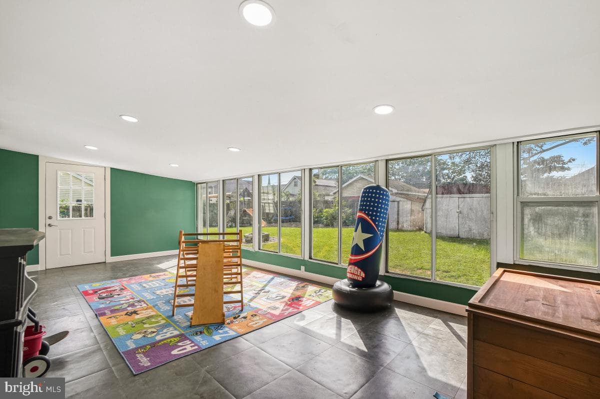 32 1st Avenue photo 15