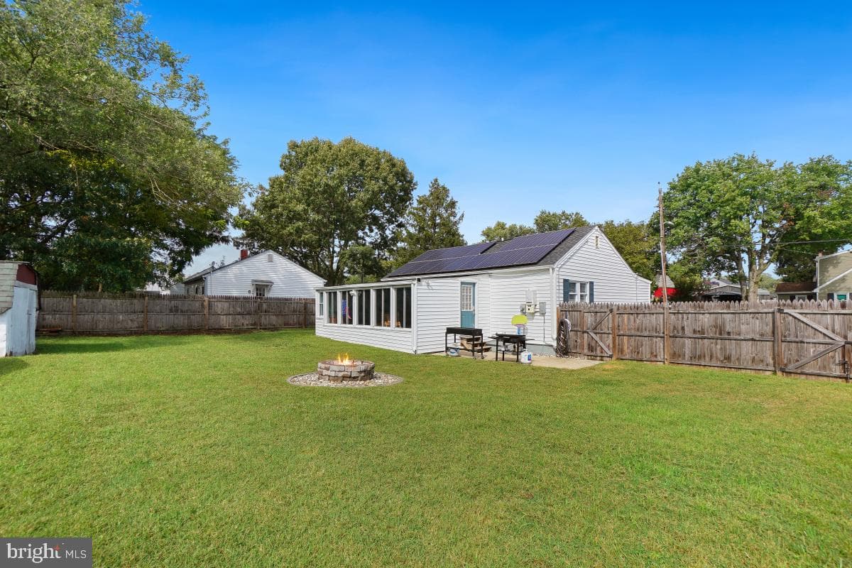 32 1st Avenue photo 26