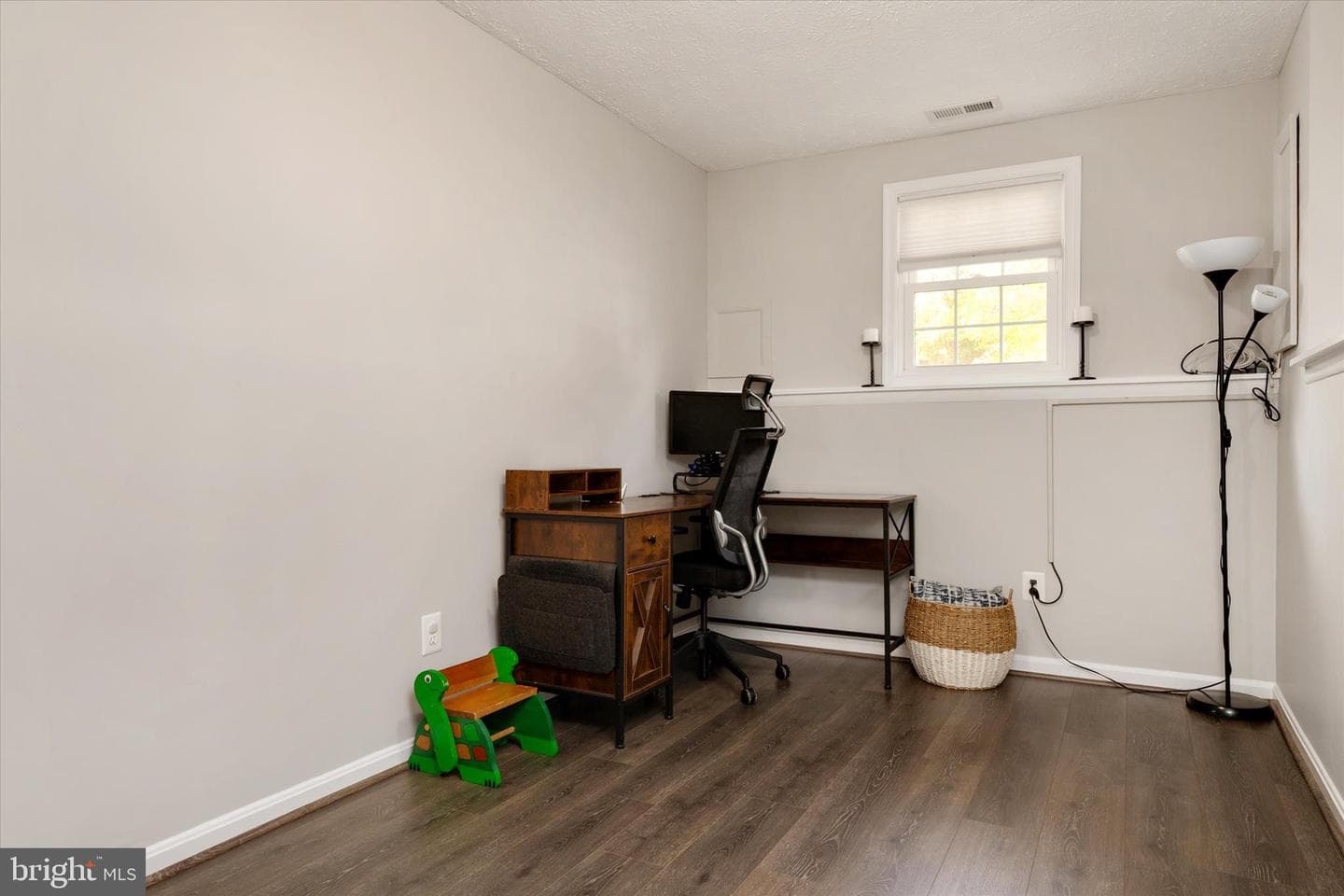 249 Overleaf Drive photo 17