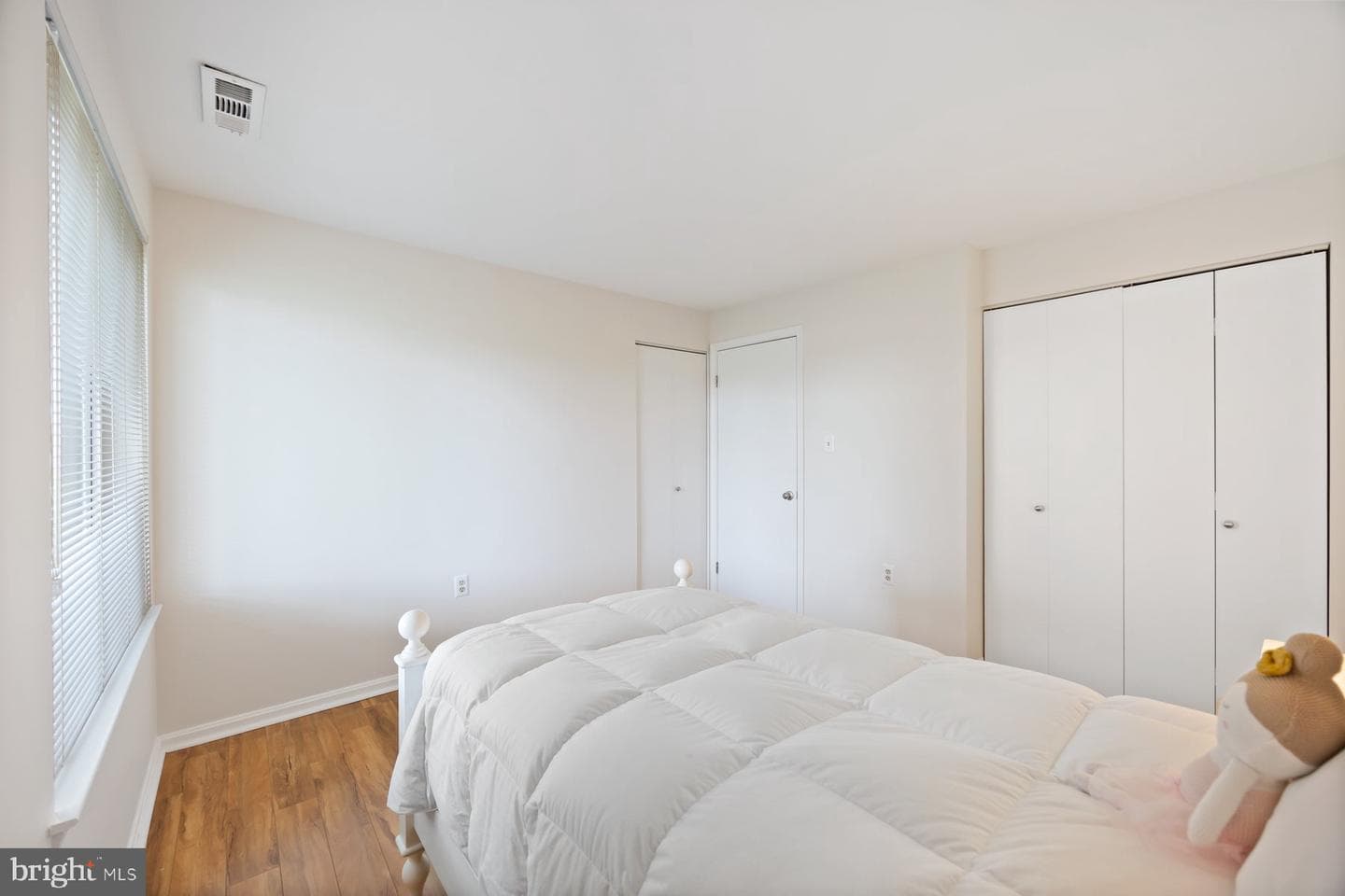 1113 Castle Harbour Way #1b photo 22