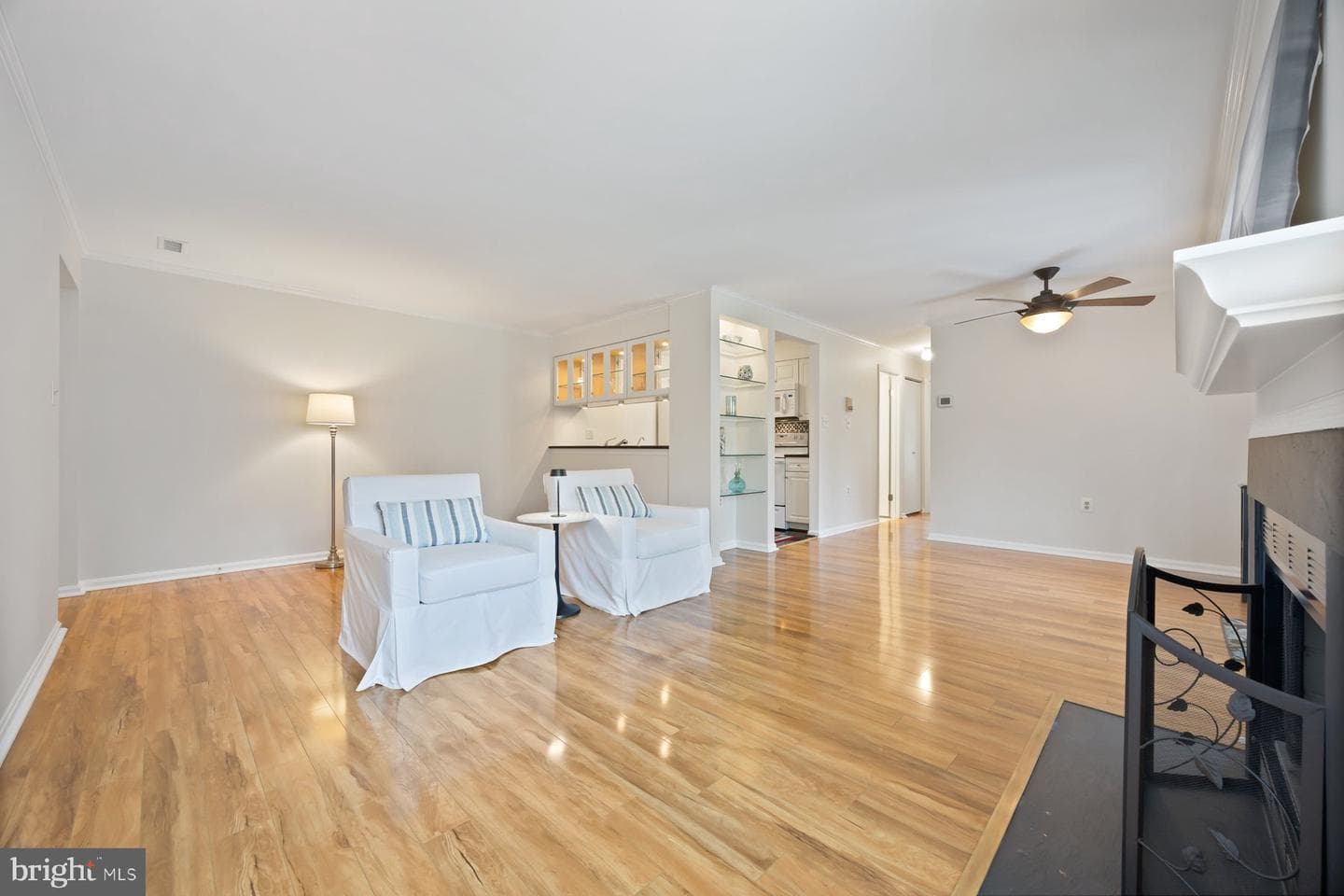 1113 Castle Harbour Way #1b photo 9