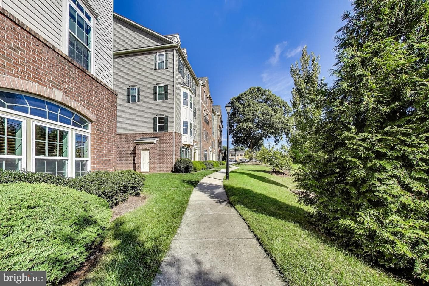 1423 Braden Loop photo 4