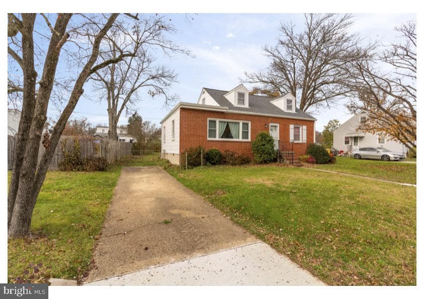 7524 Harmans Road photo 2