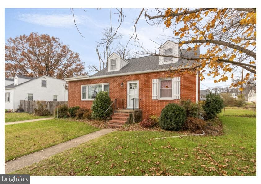 7524 Harmans Road photo 3
