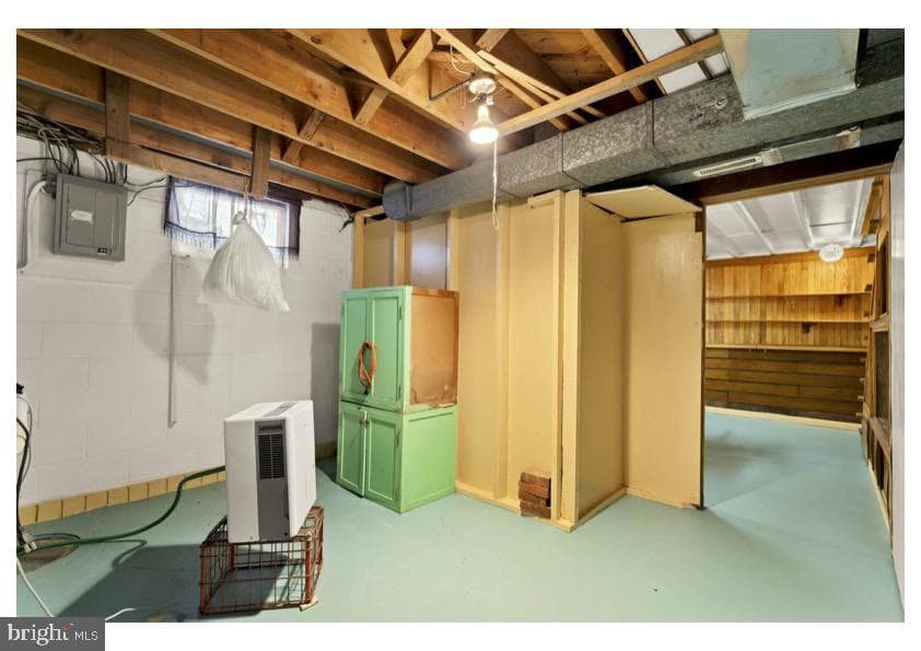 7524 Harmans Road photo 37