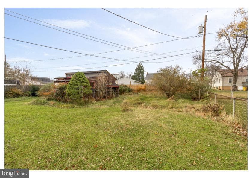 7524 Harmans Road photo 6