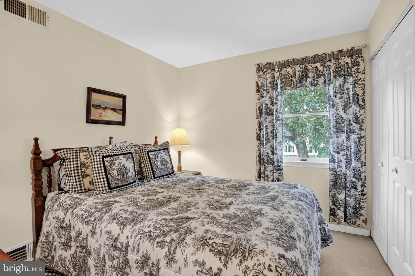 515 Bay Hills Drive photo 34