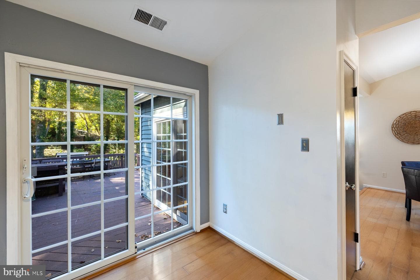 960 Yachtsman Way photo 9