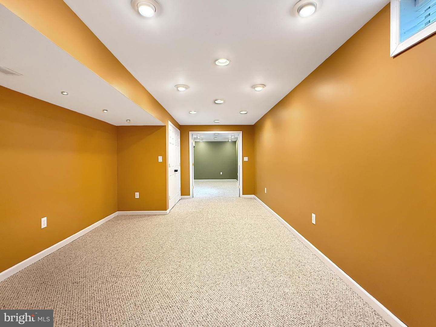 8001 Foxglen Court photo 28