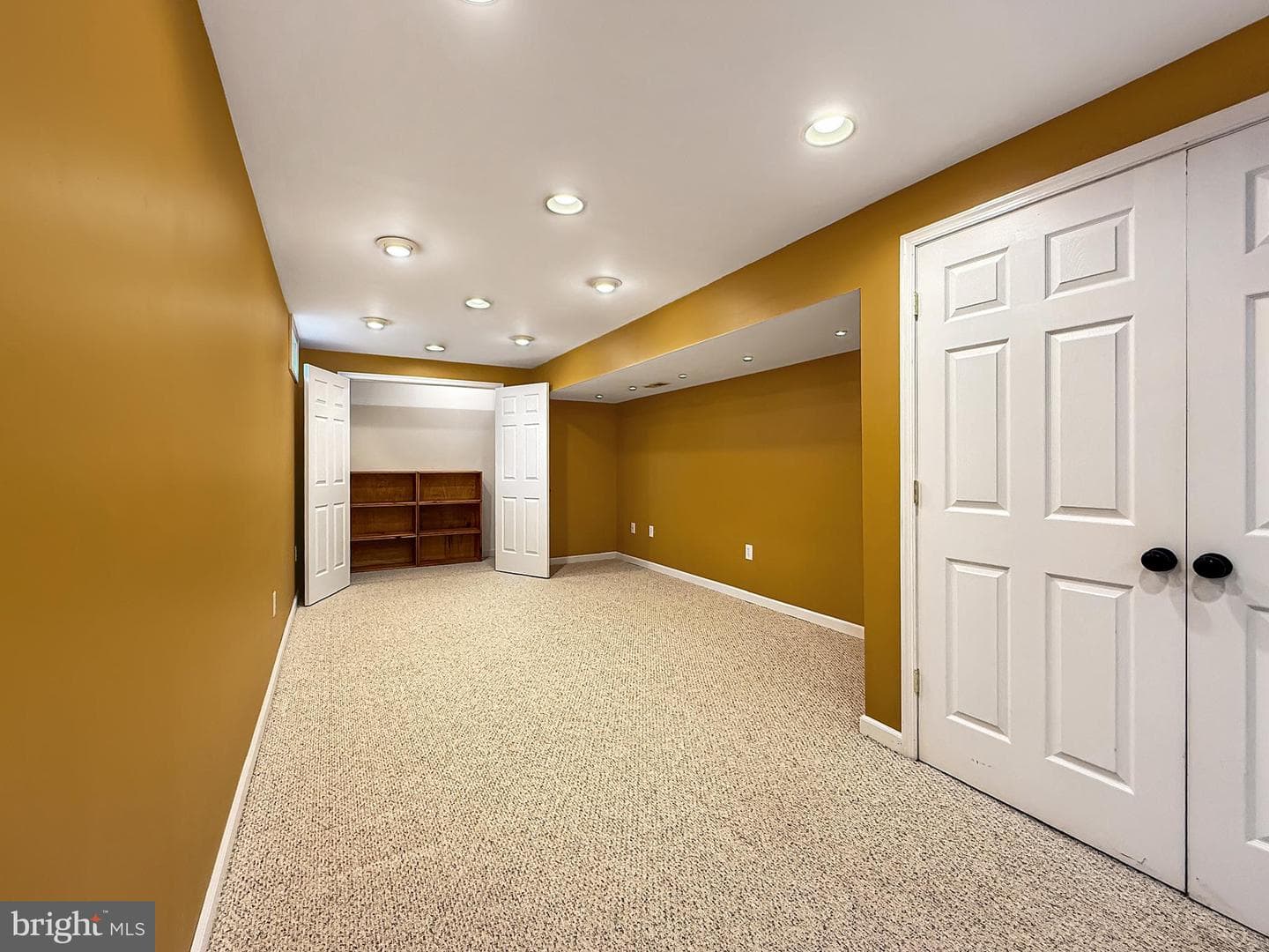 8001 Foxglen Court photo 30